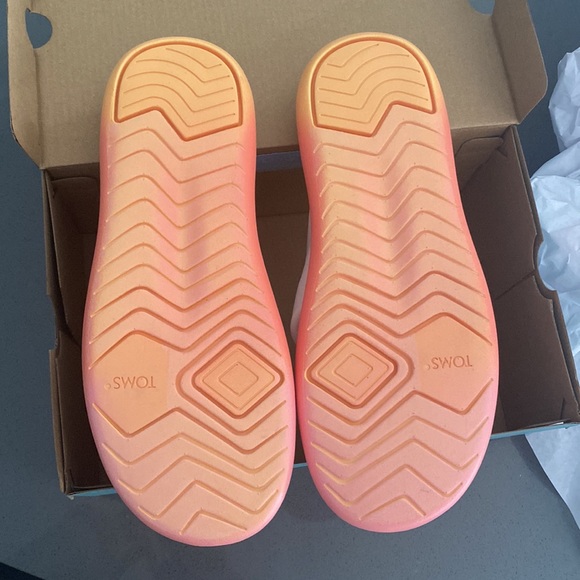 Brand New In Box Toms Crossover Sandal - Picture 5 of 8